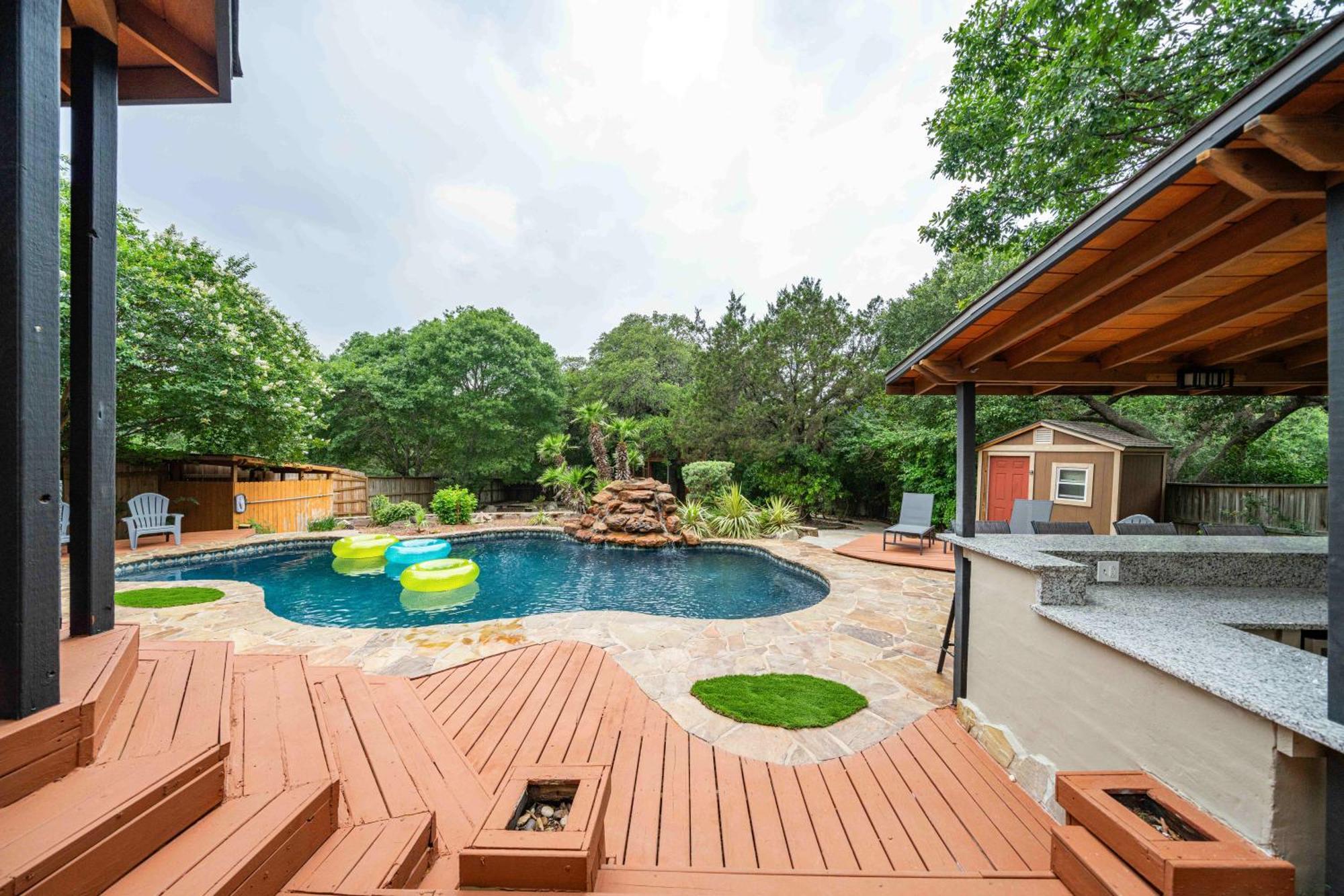 Pool, Games & Bbq Luxury Texas San Antonio