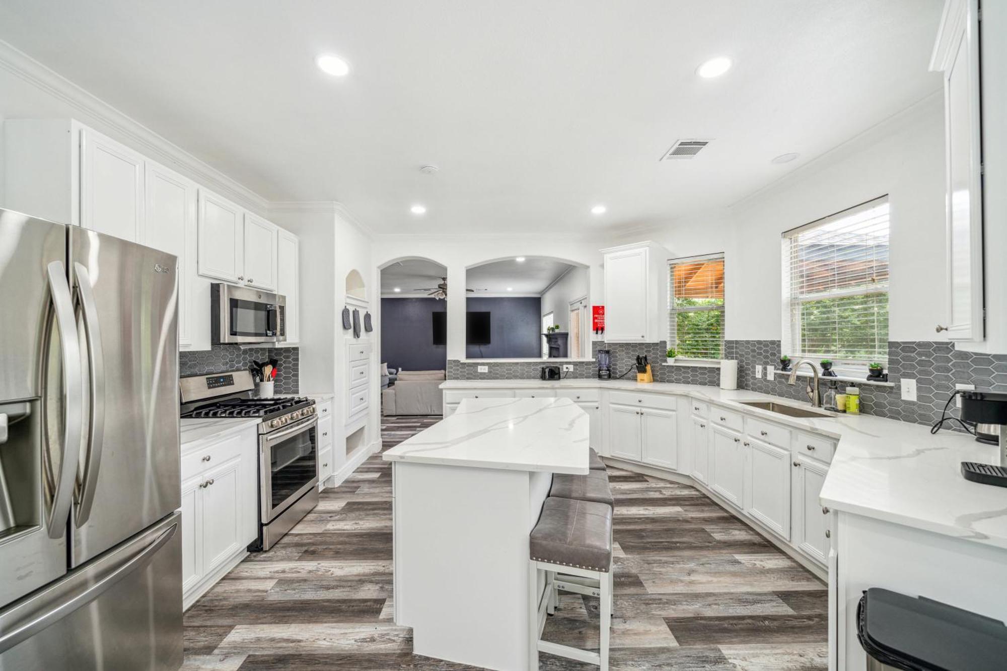 Pool, Games & Bbq Luxury Texas