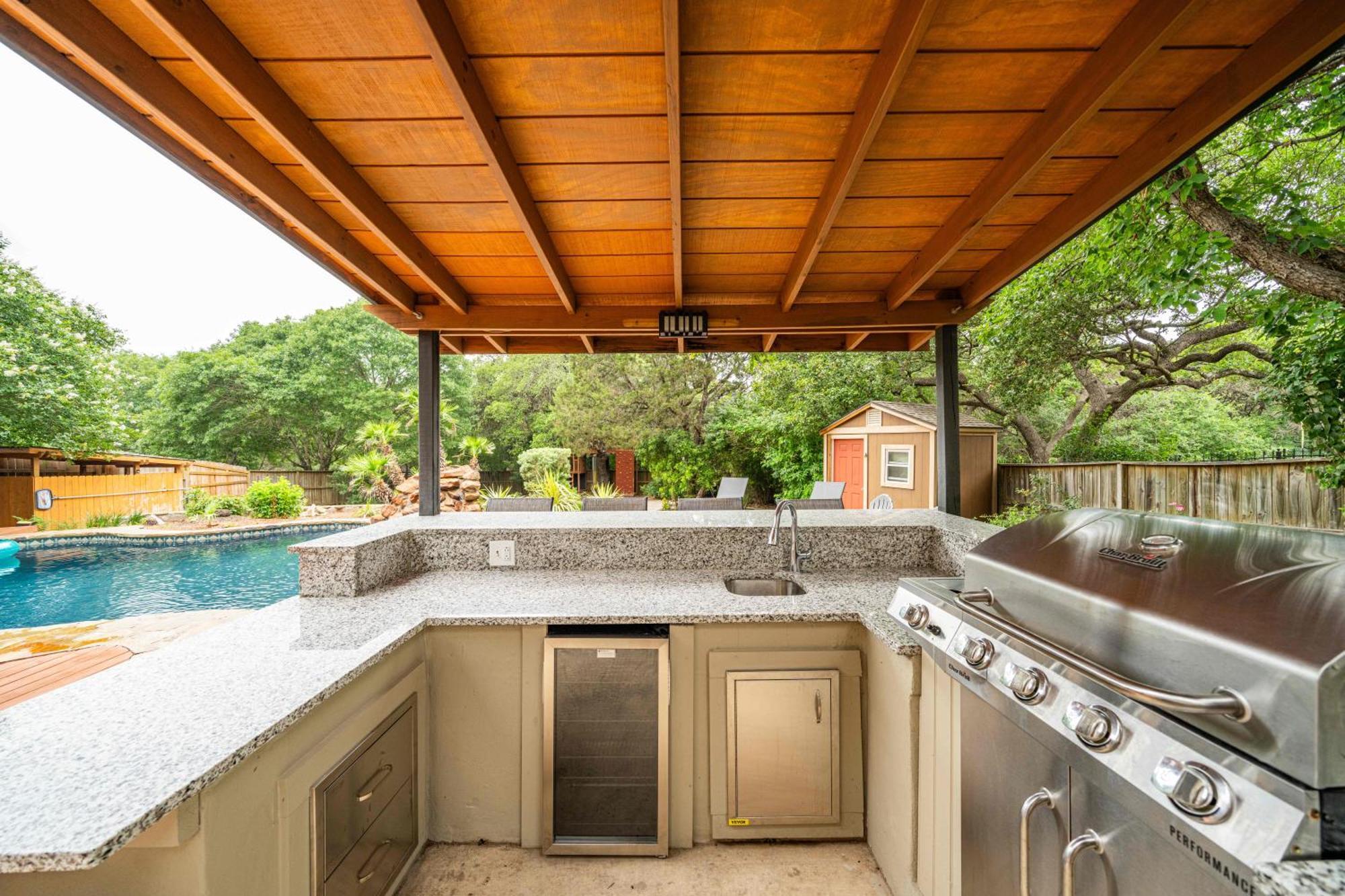 Pool, Games & Bbq Luxury Texas San Antonio