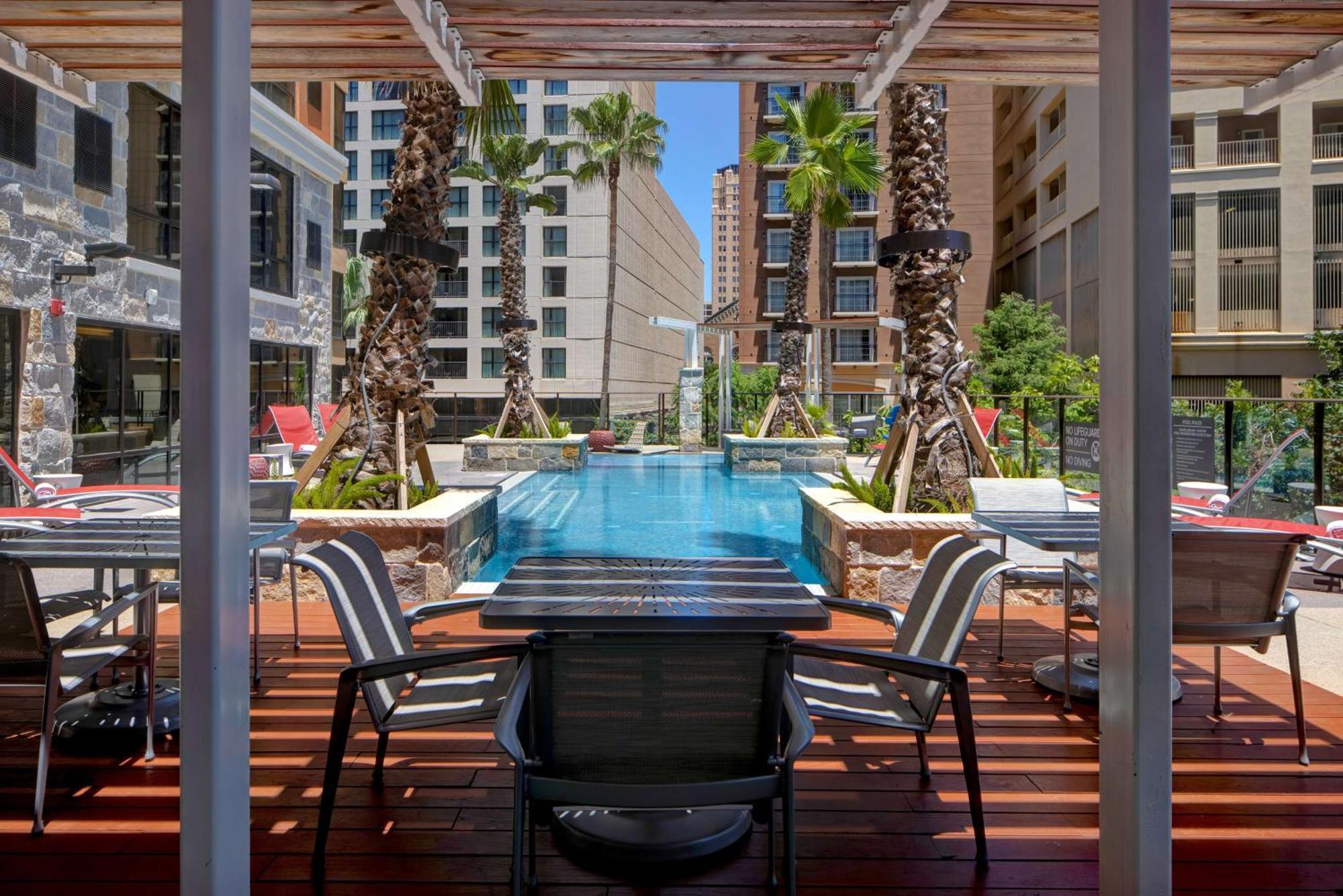 Hampton & Riverwalk Hotel San Antonio