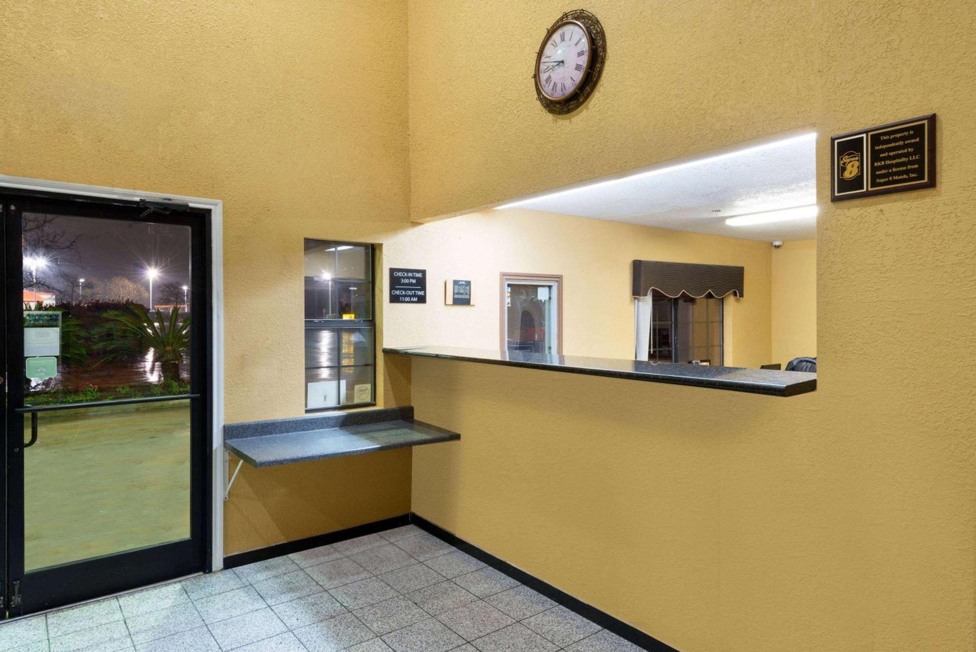 Hotel Super 8 By Wyndham San Antonio/riverwalk Area