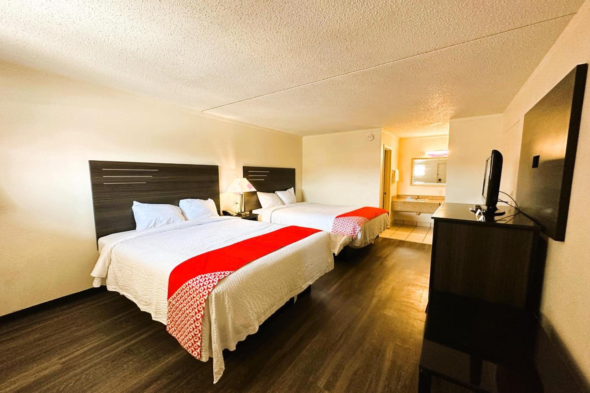 Oyo Lackland Afb Seaworld Hwy 90 W Hotel San Antonio