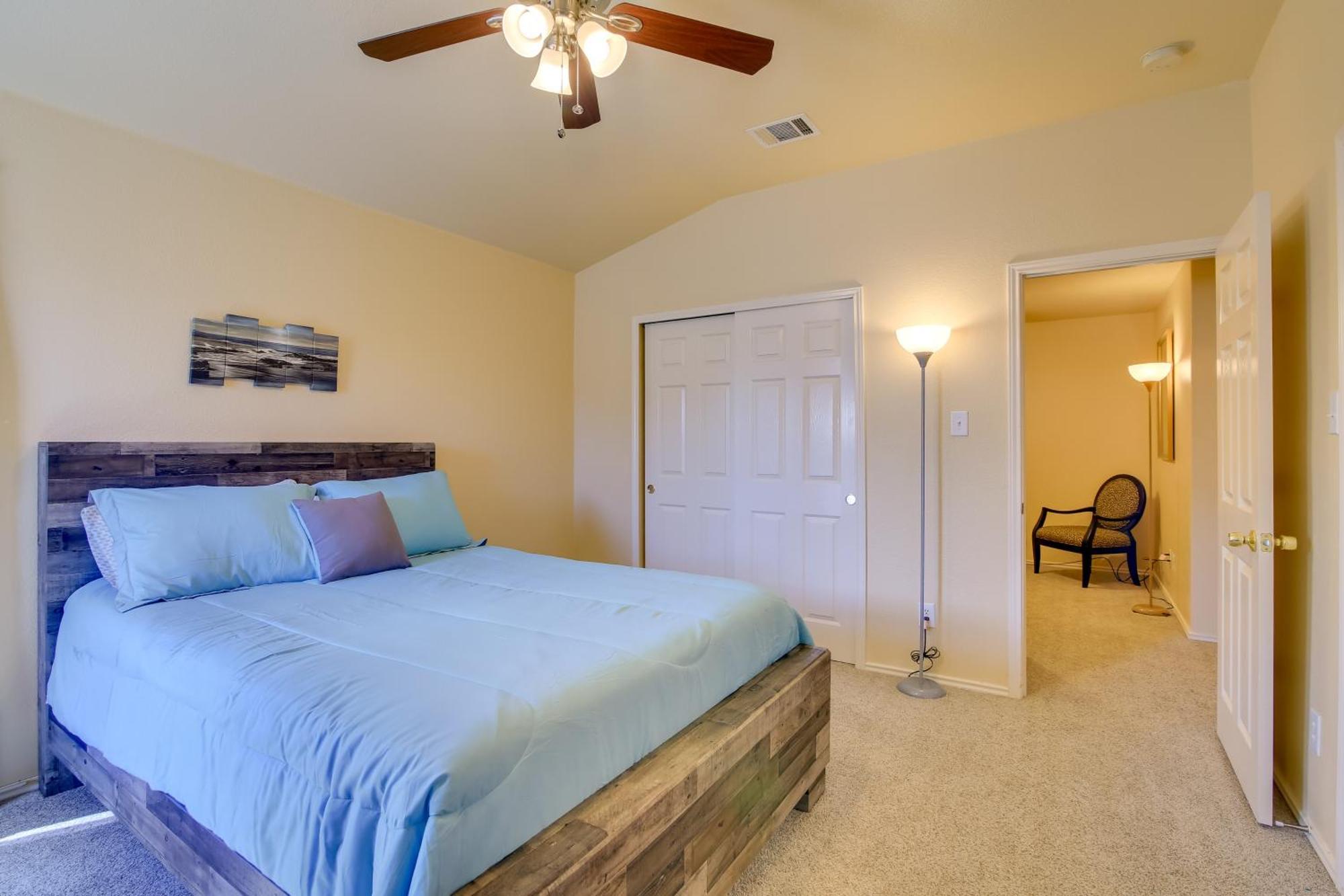 Abode With Yard Less Than 4 Mi To Lackland Holiday home San Antonio