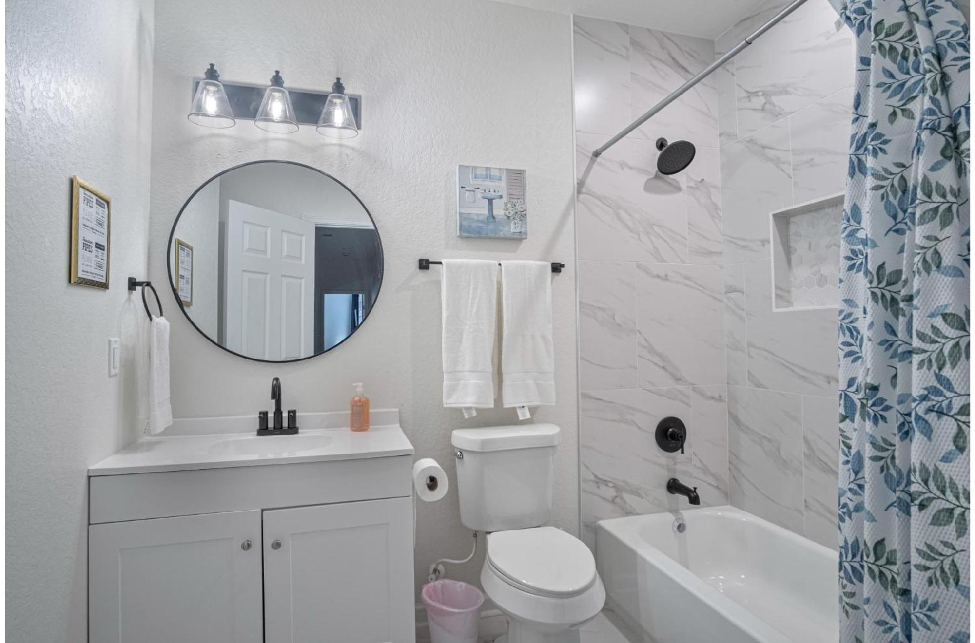 Vibrant 4br3ba Oasis Near Happy Downtown San Antonio