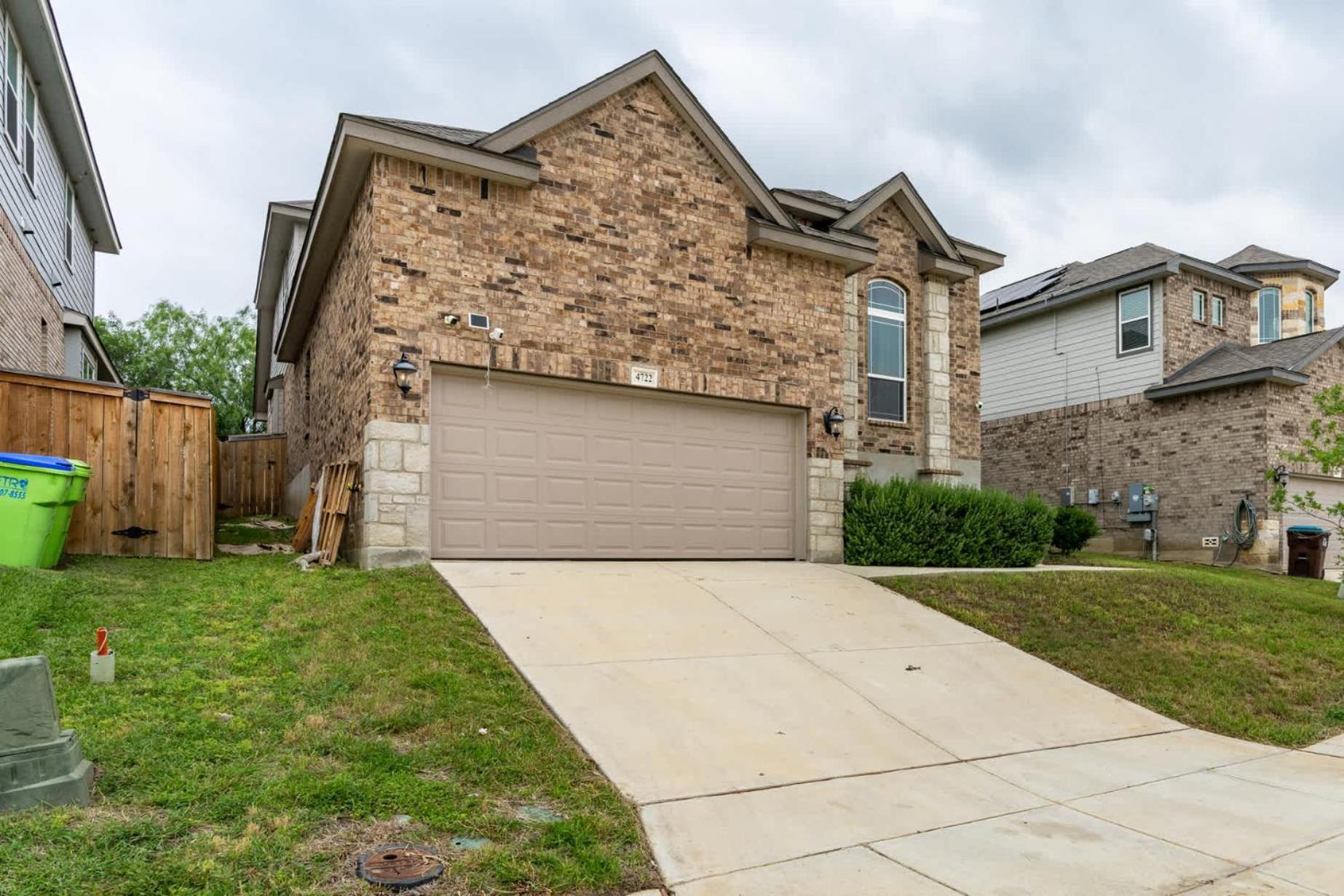 Charming 5br Retreat Near Trails & Shops