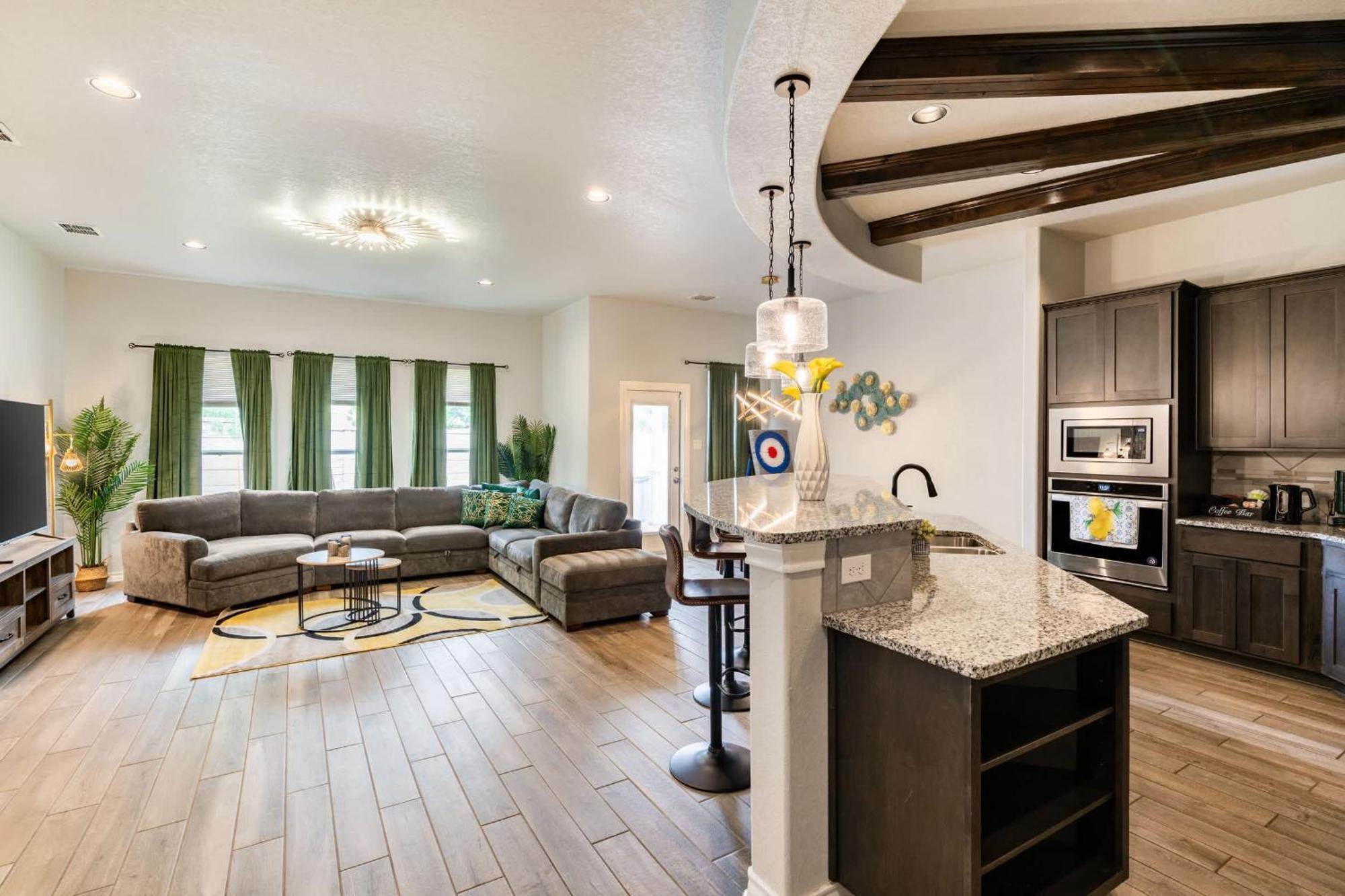 Holiday home Charming 5br Retreat Near Trails & Shops San Antonio