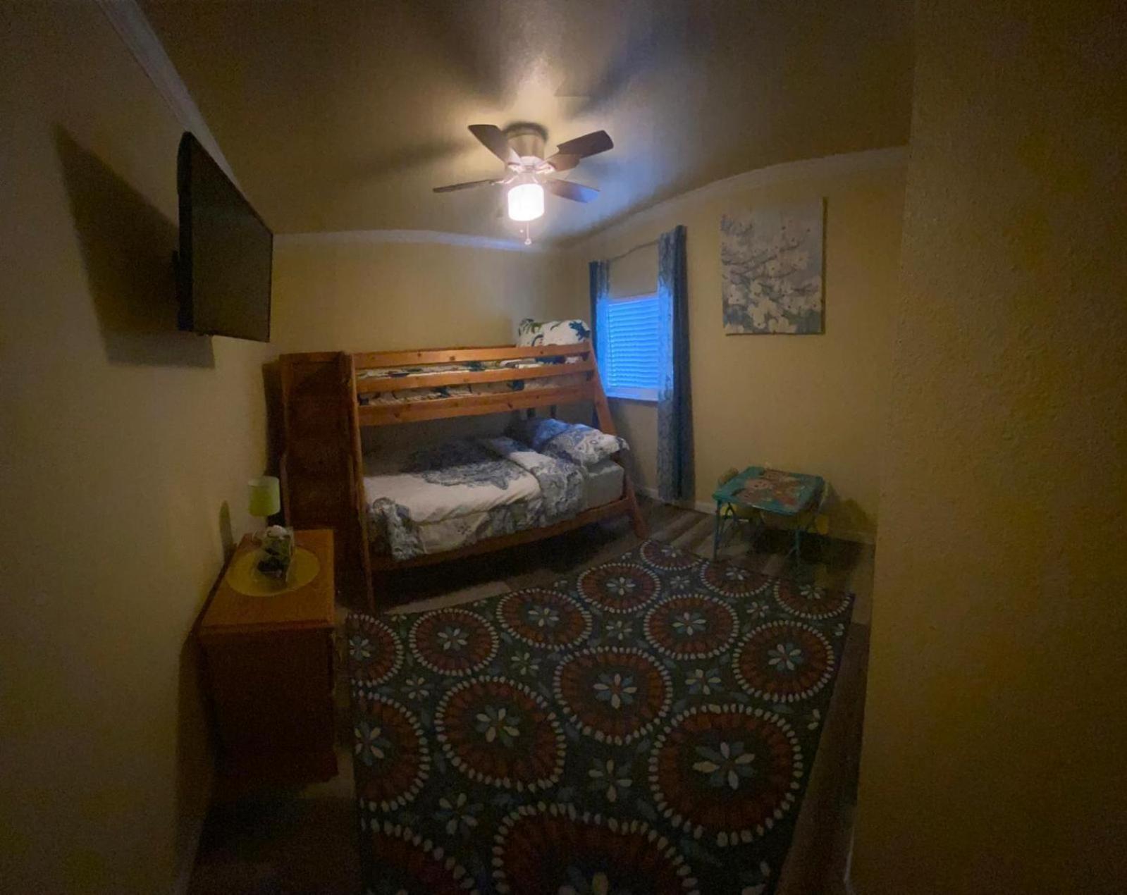 Charming 3 Bed 2 Bath In Ne * San Antonio