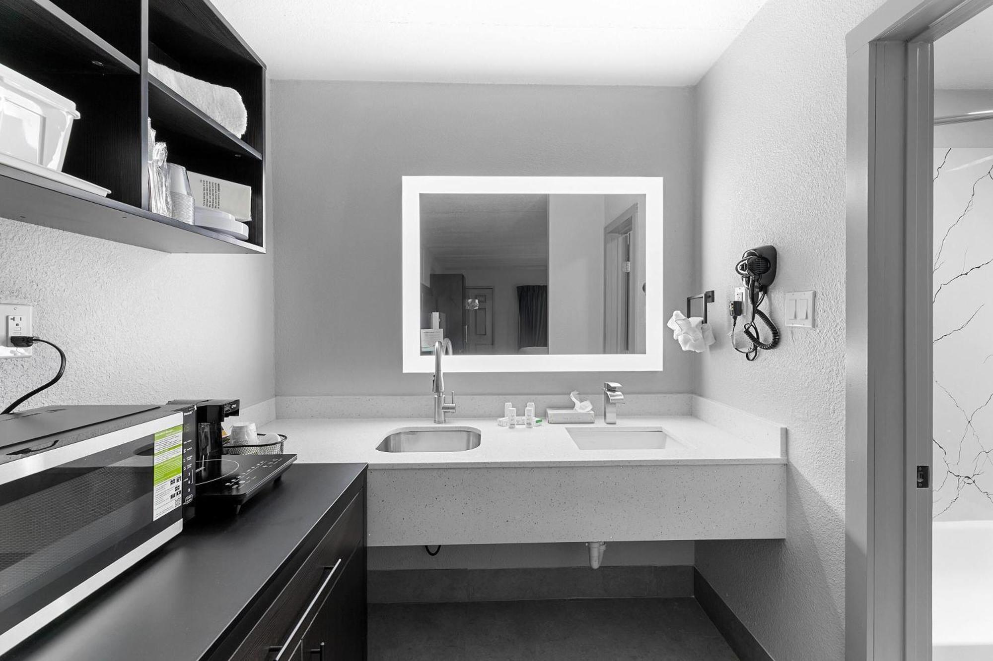 GreenTree Inn San Antonio/Lackland Air Force Base * San Antonio