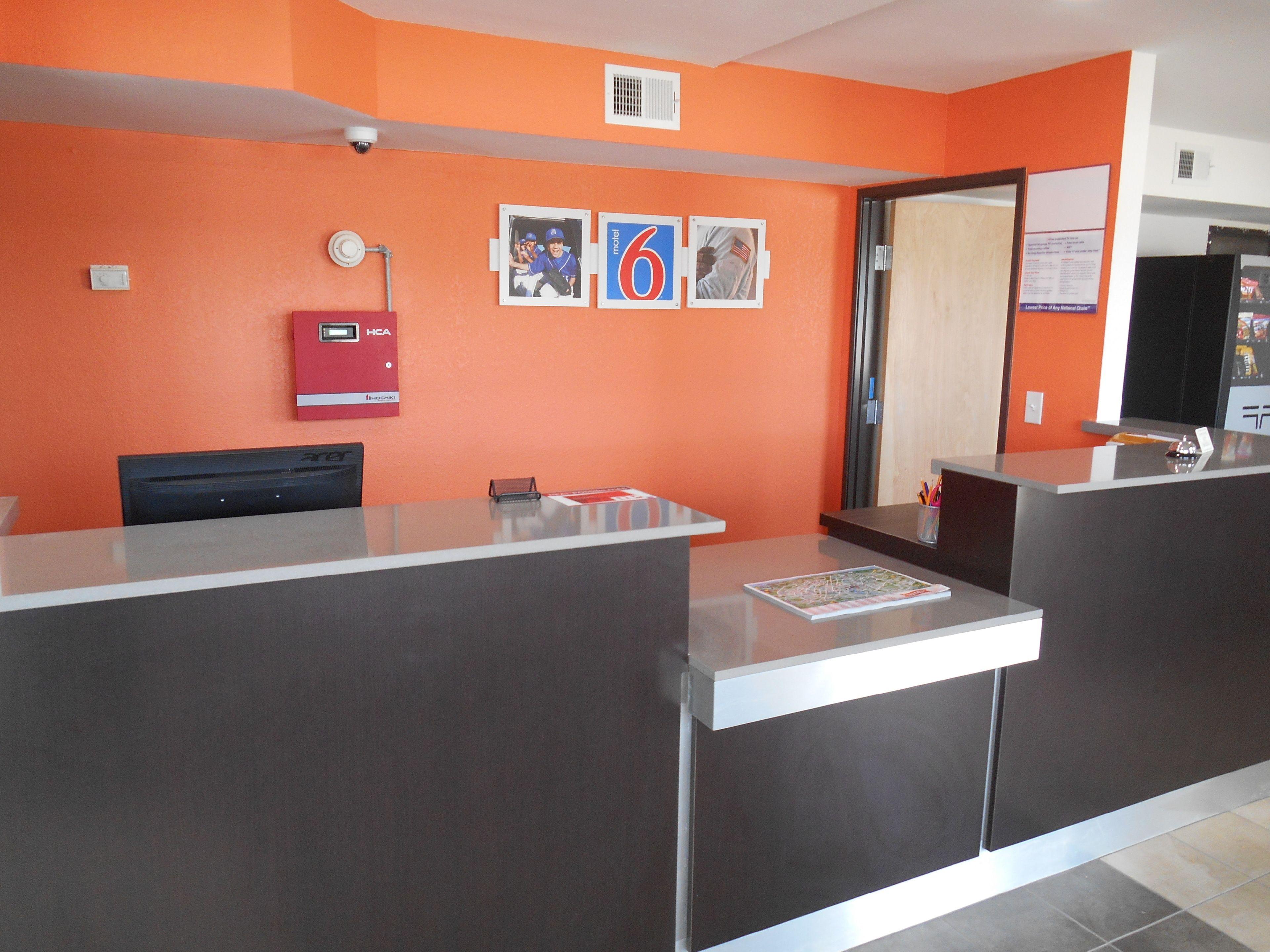 Hotel 6-san Antonio, Tx - South Ww White Rd