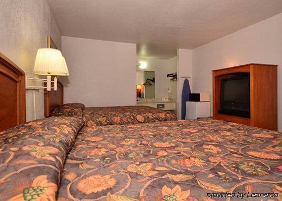 Hotel 6-san Antonio, Tx - South Ww White Rd