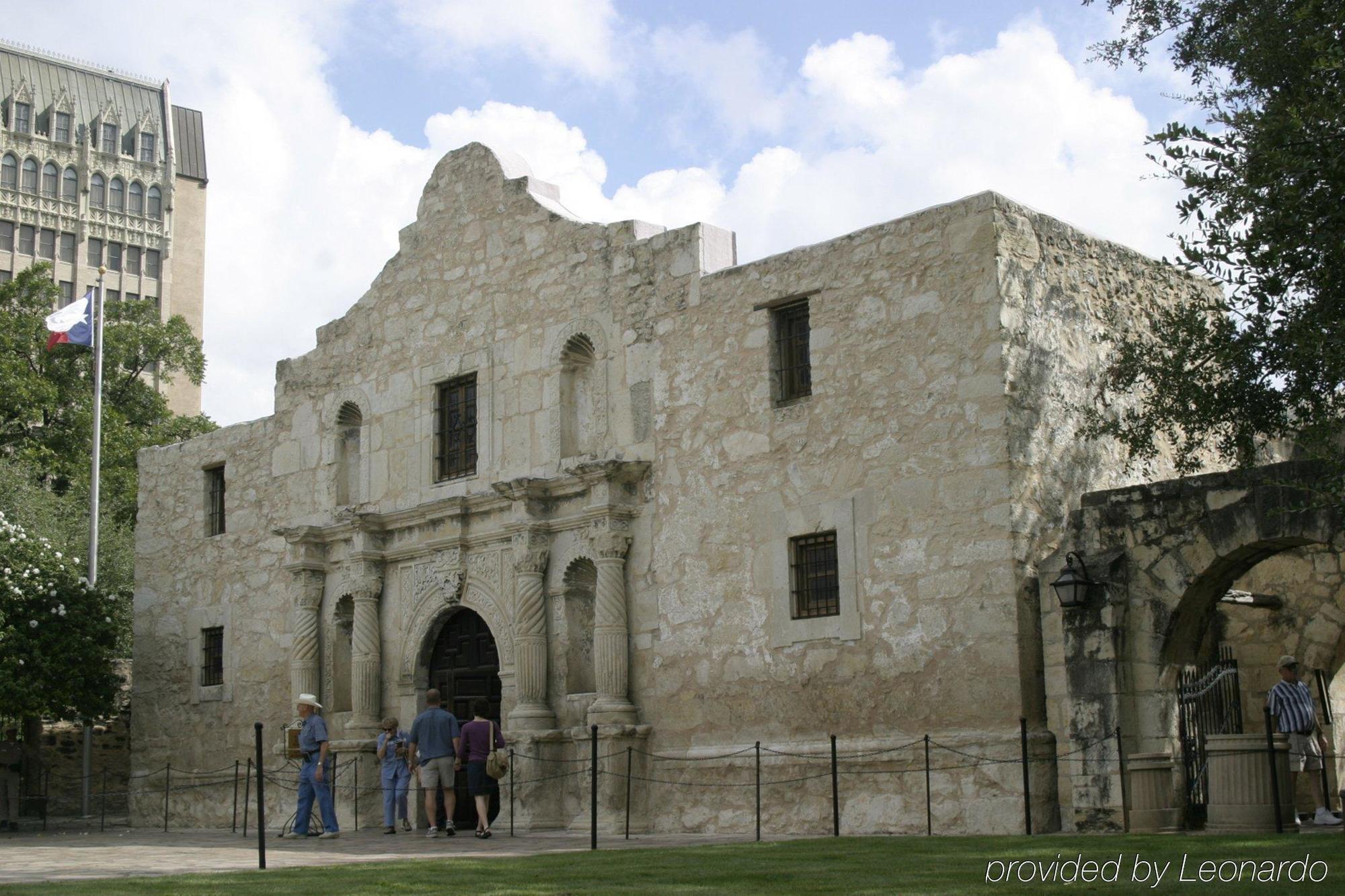 San Antonio-downtown/market Square, An Ihg Hotel 3*
