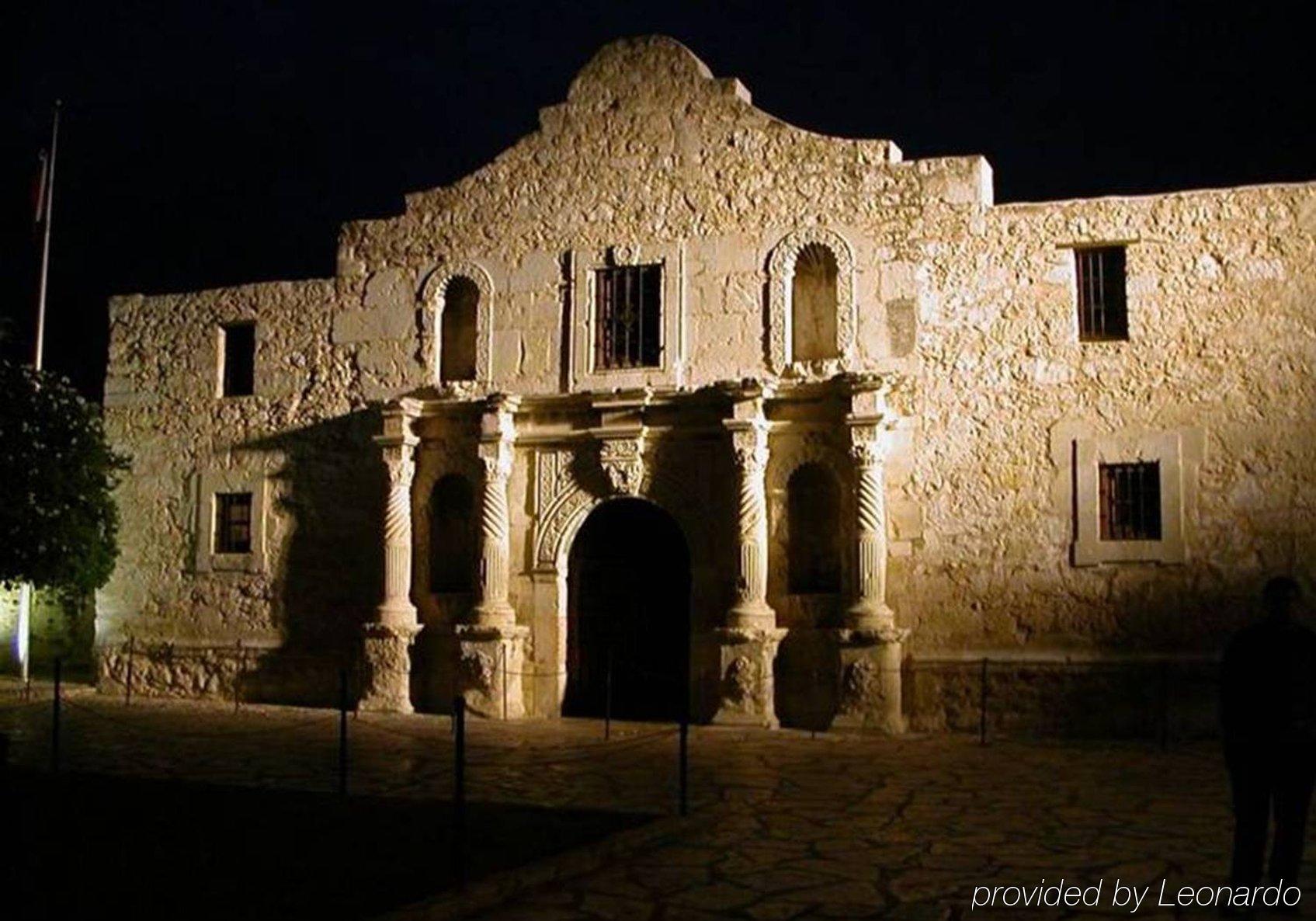 San Antonio-riverwalk By Ihg