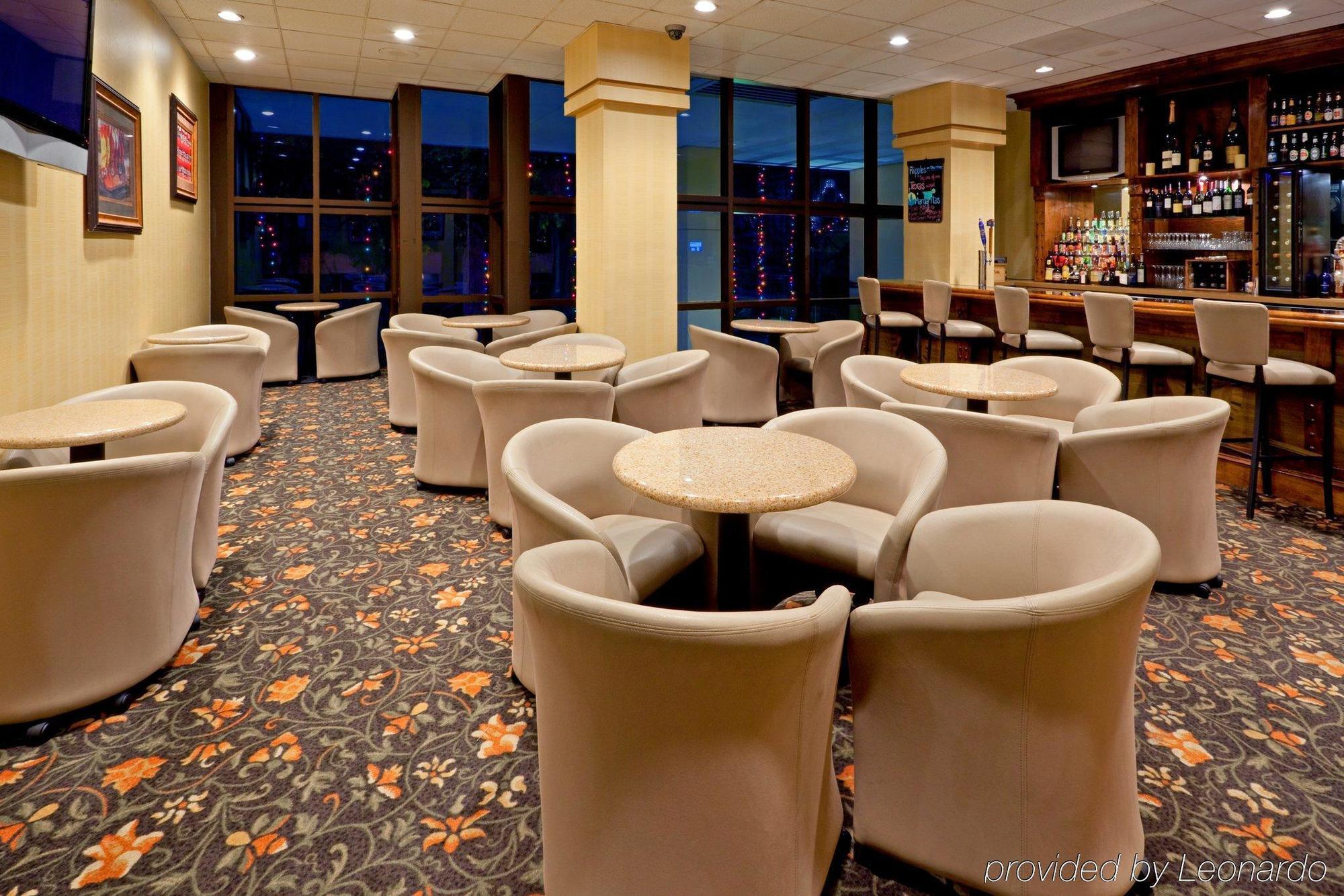 San Antonio-riverwalk By Ihg Hotel 3*