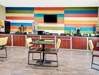 Hotel Super 8 By Wyndham San Antonio/alamodome Area San Antonio