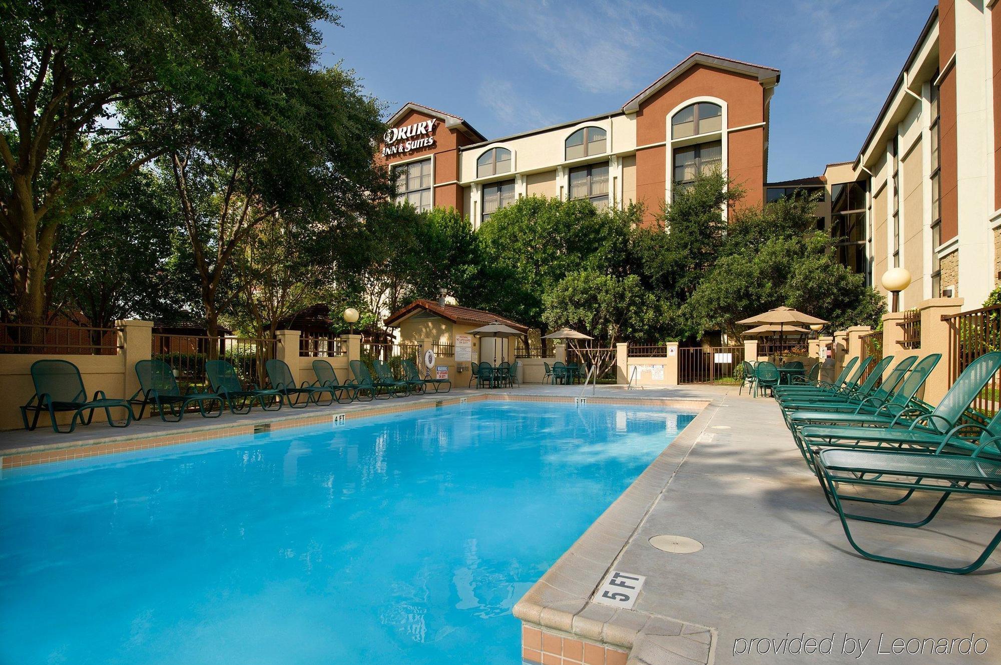 Hotel Drury Plaza Airport San Antonio