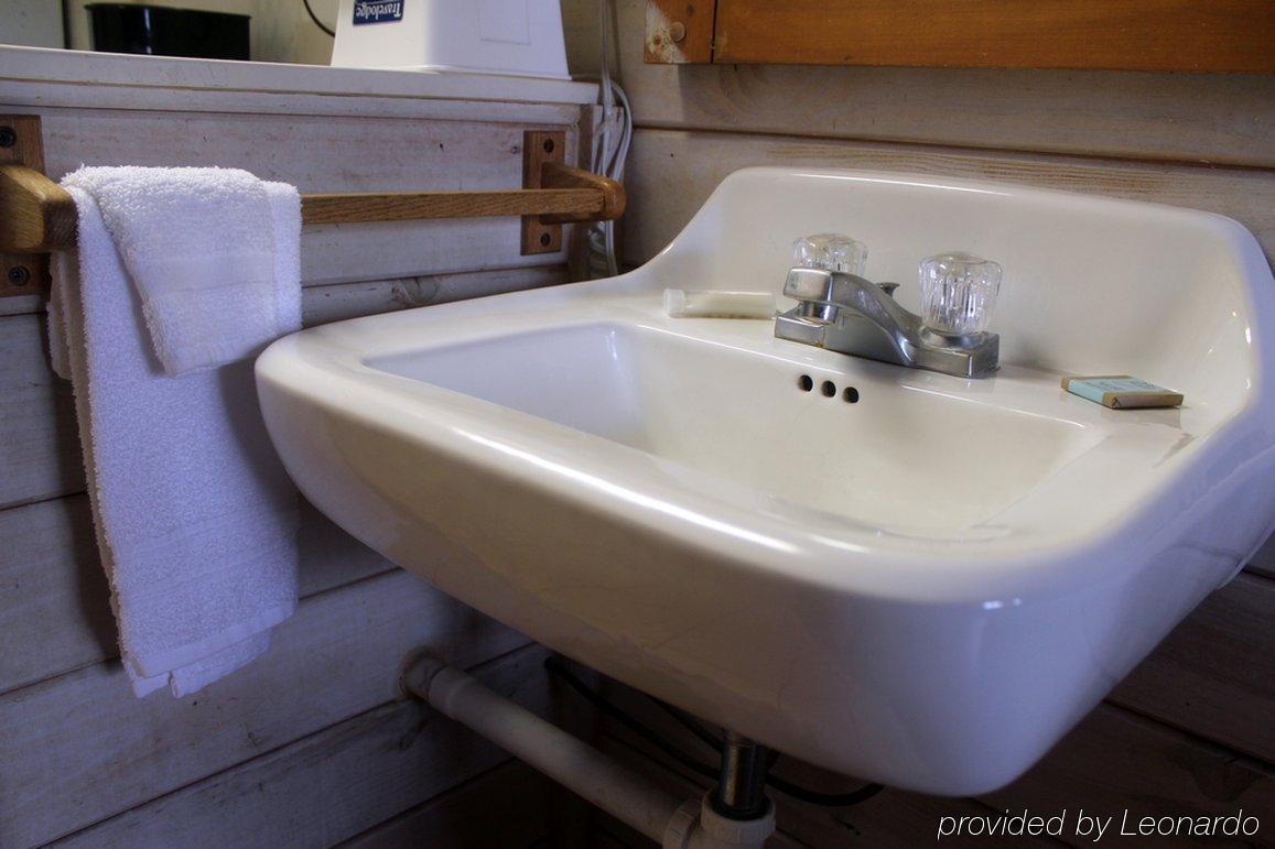Salado Creek Hotel