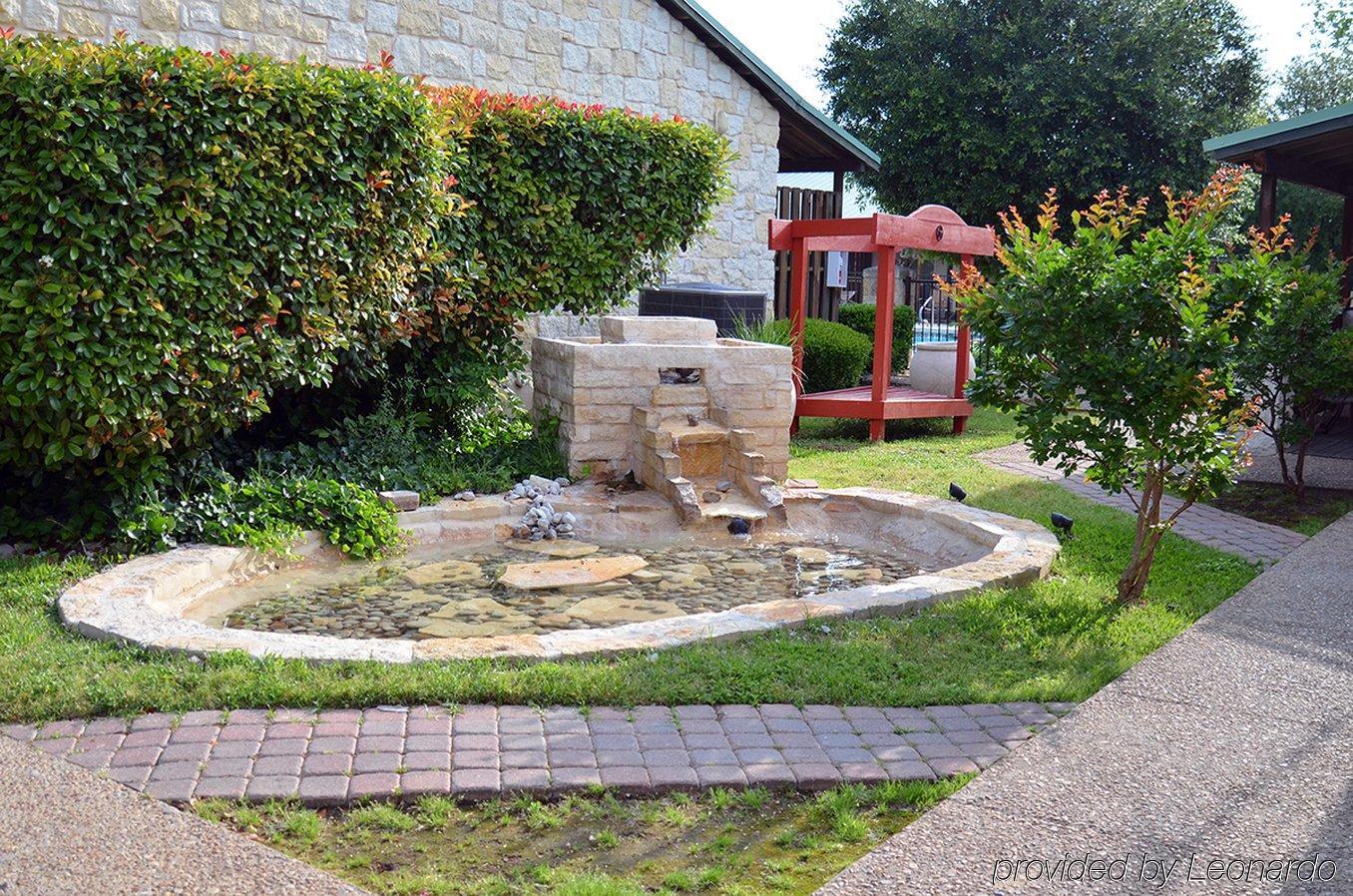Salado Creek Hotel