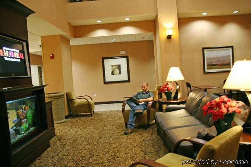 Hotel Hampton And Airport