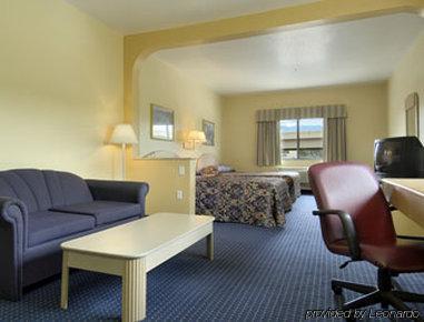 Howard Johnson By Wyndham & 2*
