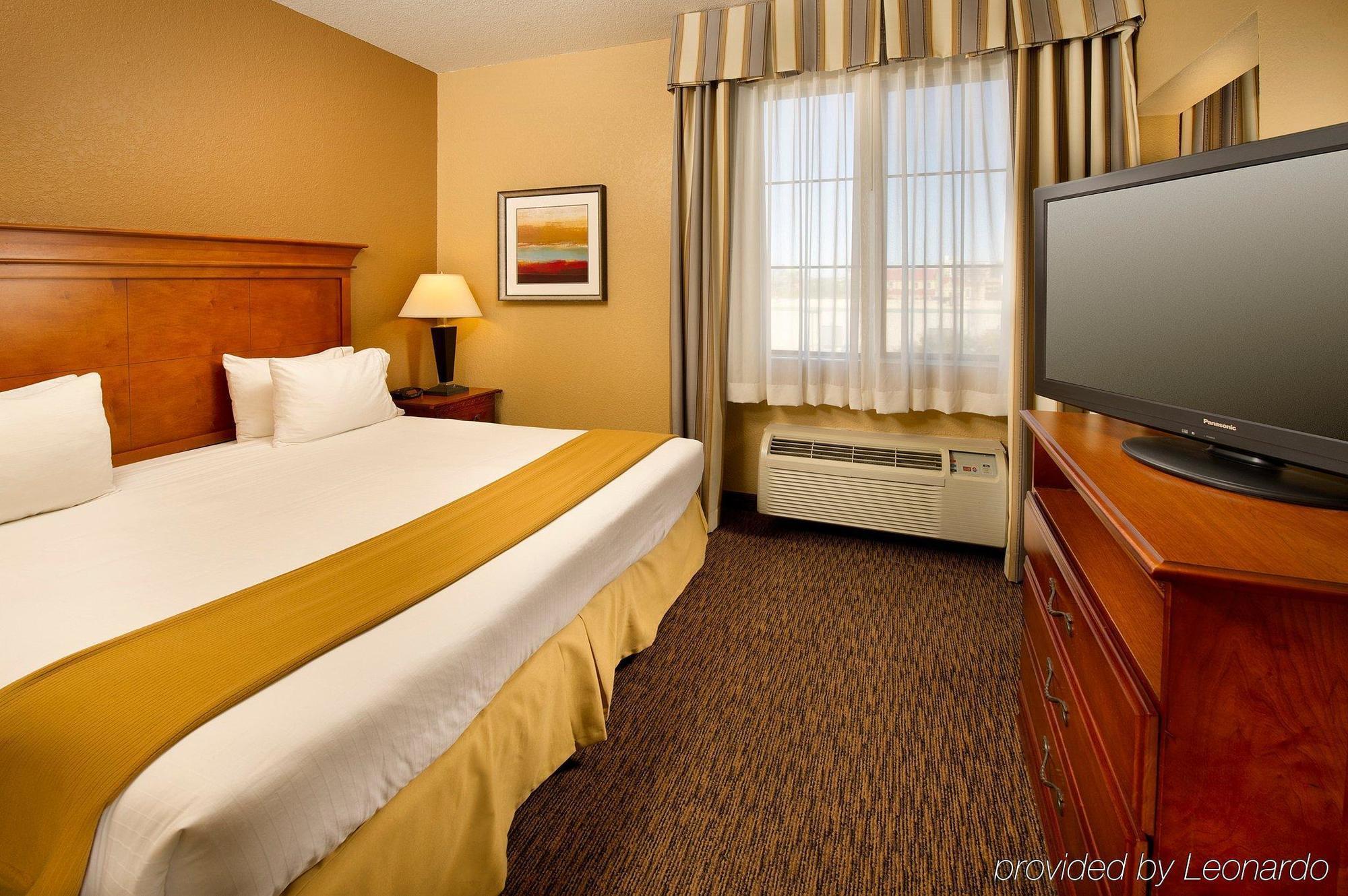 Hotel Express & - Downtown Market Area By Ihg