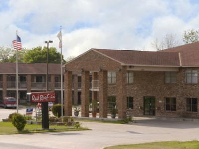 Hometowne By Red Roof E - Frost Bank Center Motel