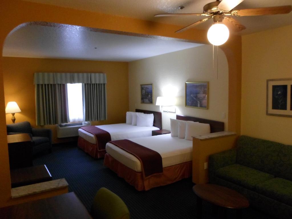 Hotel Howard Johnson By Wyndham &