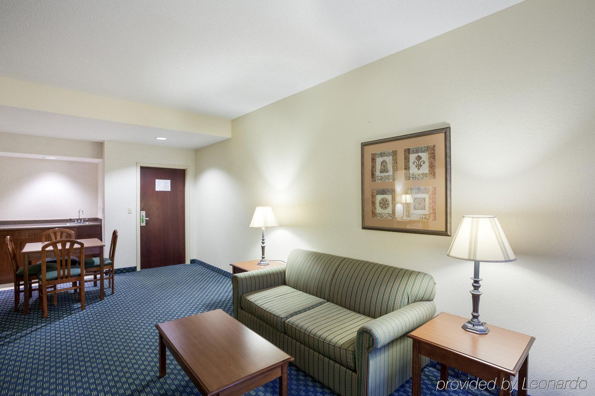 Hotel Spark By Hilton Airport