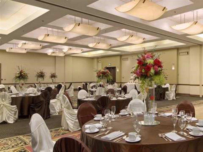 Hotel Doubletree By Hilton Airport