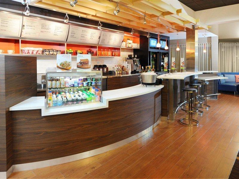 Hotel Courtyard By Marriott Downtown