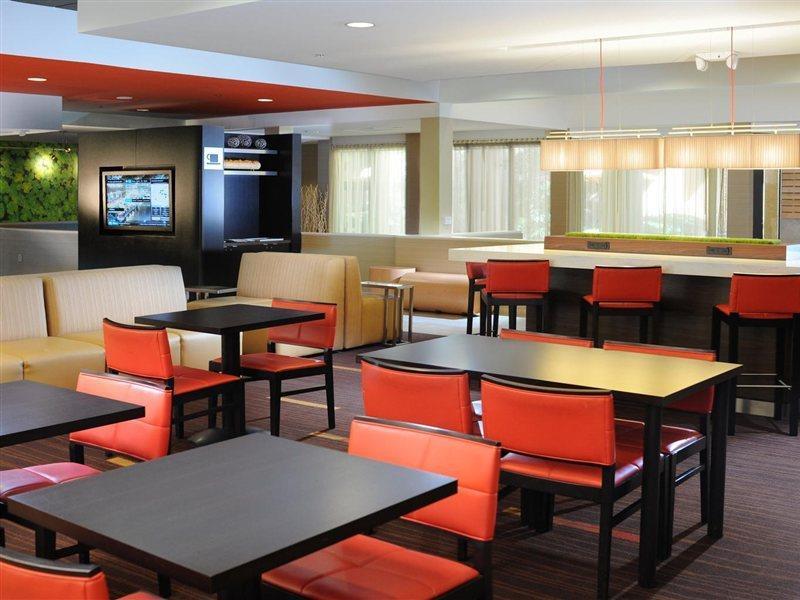 Hotel Courtyard By Marriott Downtown 3*