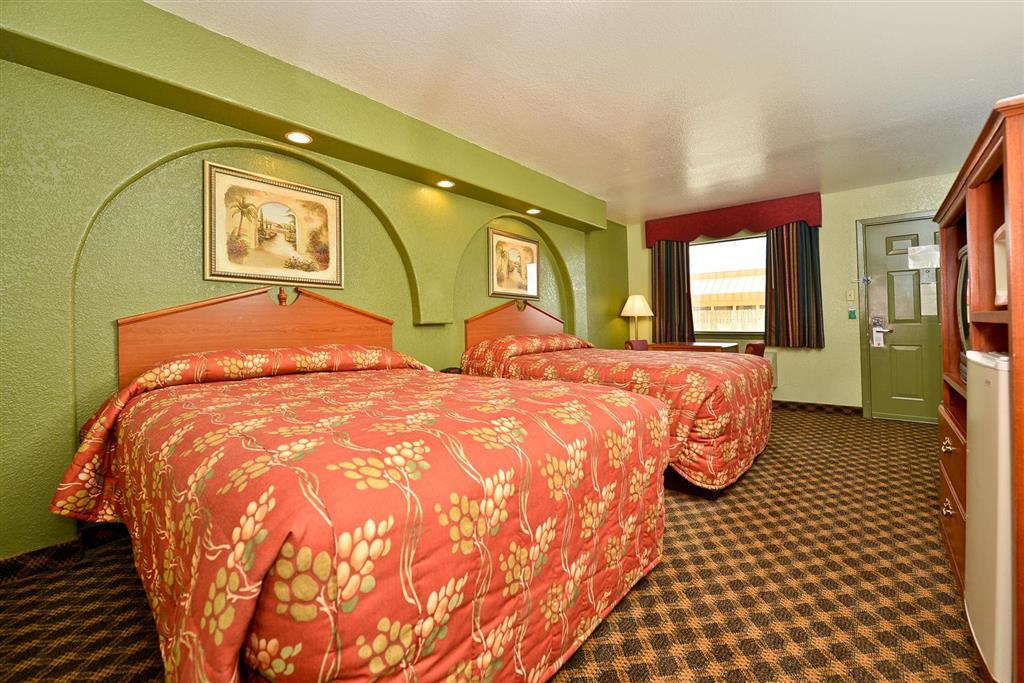 Hotel Budget Downtown I-10 East 2*