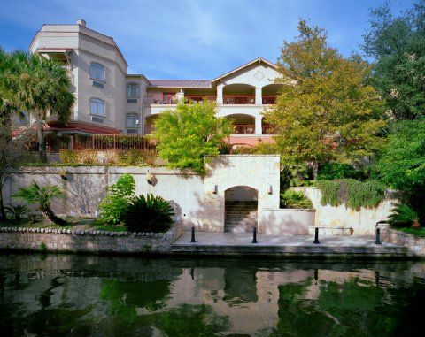 Hotel Indigo Riverwalk By Ihg 3*