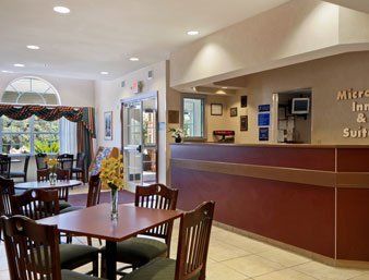 Super 8 By Wyndham Airport North 2*