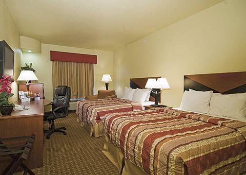 Surestay By Western Near Seaworld Hotel 3*