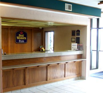 Hotel Pear Tree Northwest Medical Center