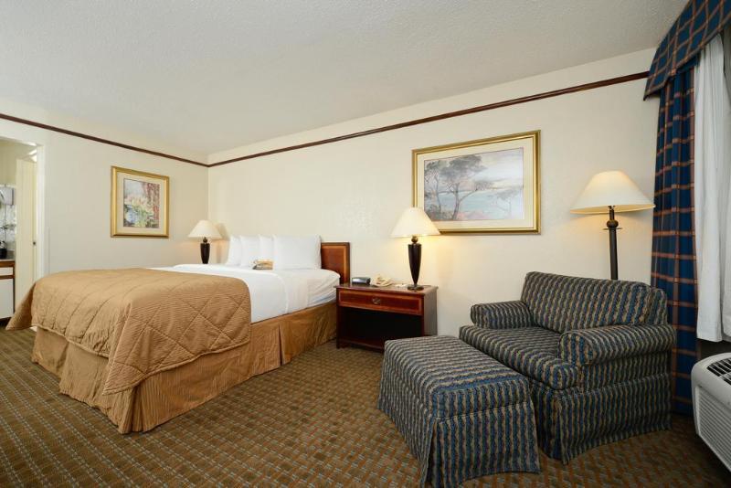 Budget - Sam Hotel 3*