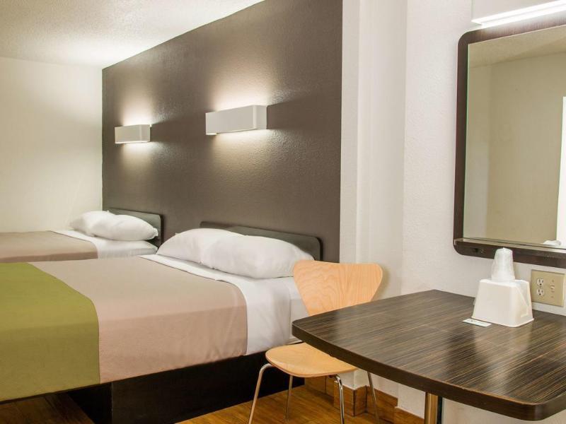 Deluxe Near Lackland Afb