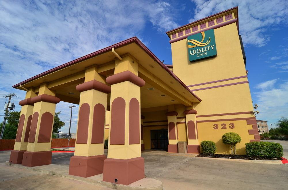 Quality Near Seaworld - Lackland