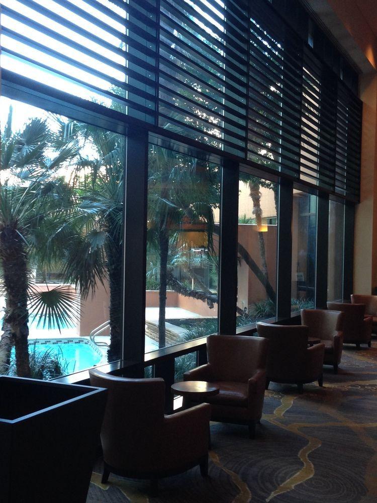 Hotel Doubletree By Hilton Airport
