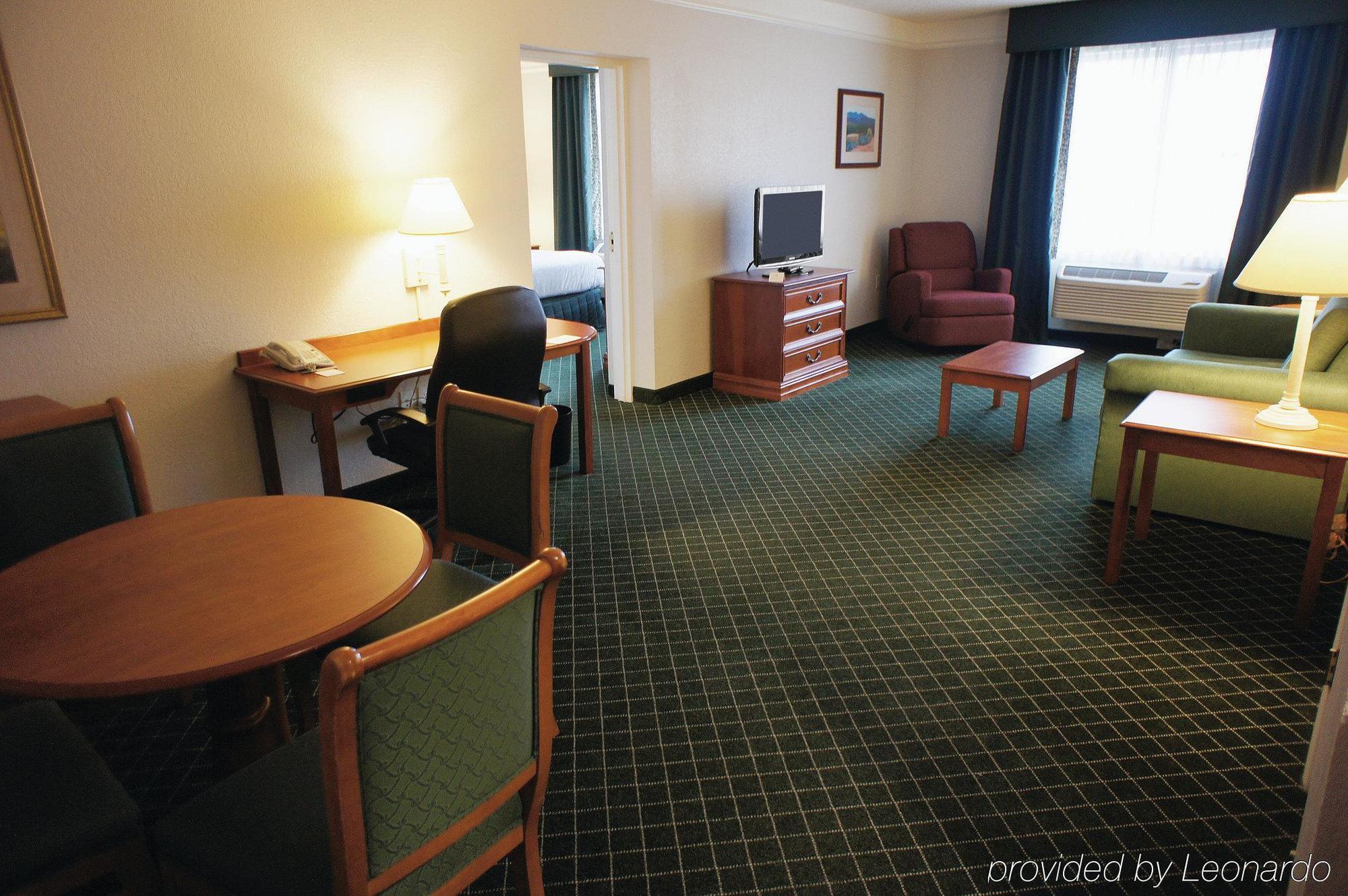 Hotel La Quinta & By Wyndham Downtown