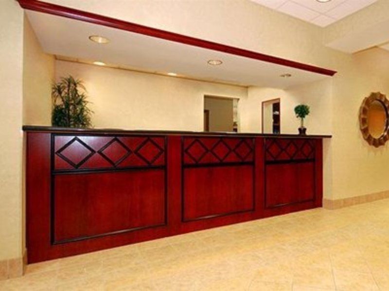 Hotel Spark By Hilton Airport