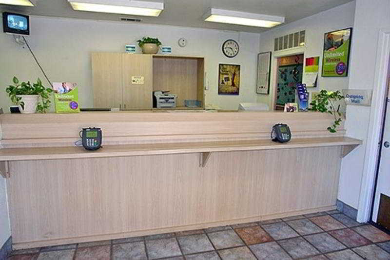 Hotel 6-san Antonio, Tx - Downtown - Market Square 2*