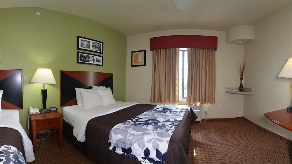 Surestay By Western Near Seaworld