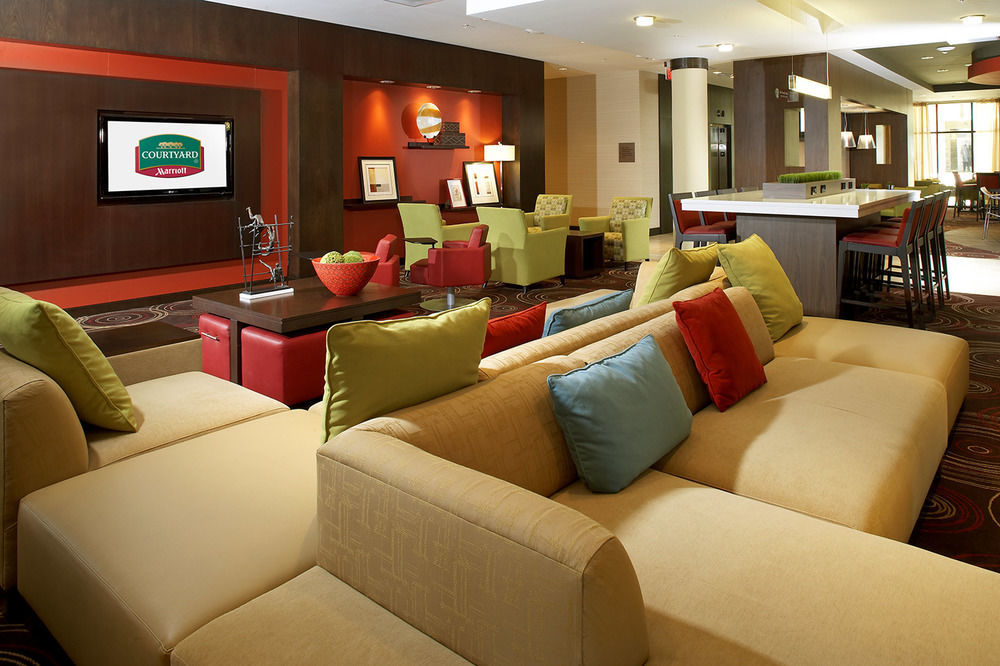 Courtyard By Marriott Six Flags At The Rim Hotel San Antonio