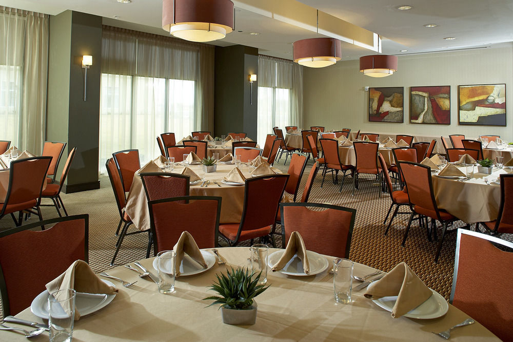 Courtyard By Marriott Six Flags At The Rim Hotel San Antonio