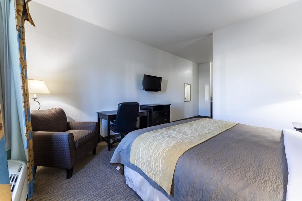 6 - East Hotel 2*