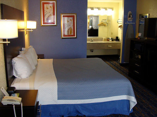 Days By Wyndham Near Seaworld 2*