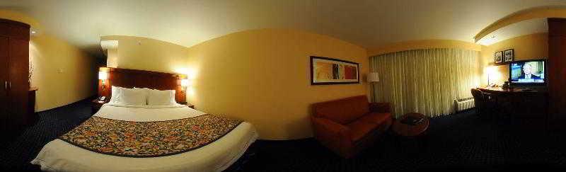 Courtyard By Marriott North Stone Oak At Legacy Hotel San Antonio