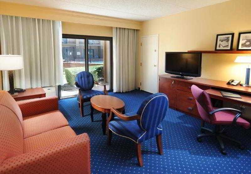 Hotel Courtyard By Marriott Medical Center