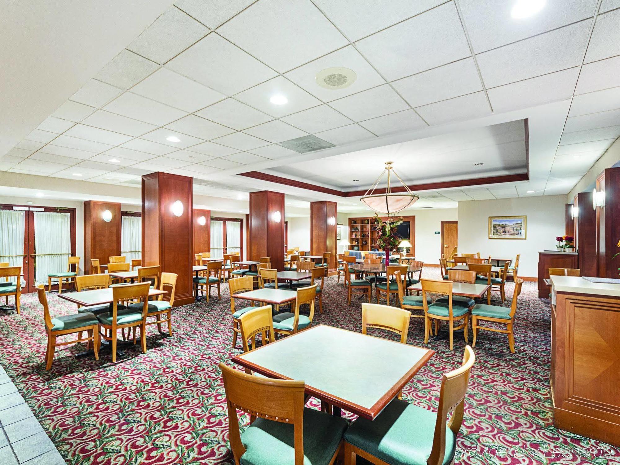 La Quinta & By Wyndham Downtown 3*